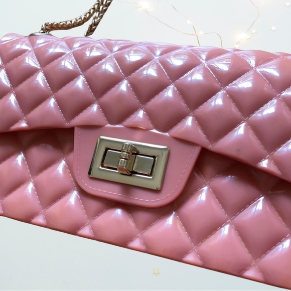 ORCHID LOVE Quilted Jelly Flap Bag with Gold Chain New with Tags - Picture 2 of 11